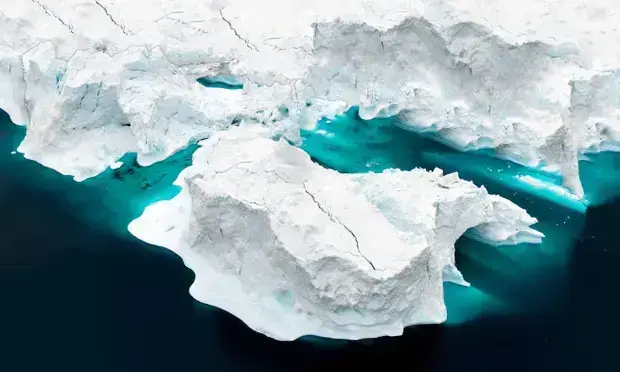 Greenland losing 30m tonnes of ice an hour, study reveals