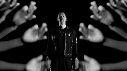 Coldplay - feelslikeimfallinginlove (Official Video)