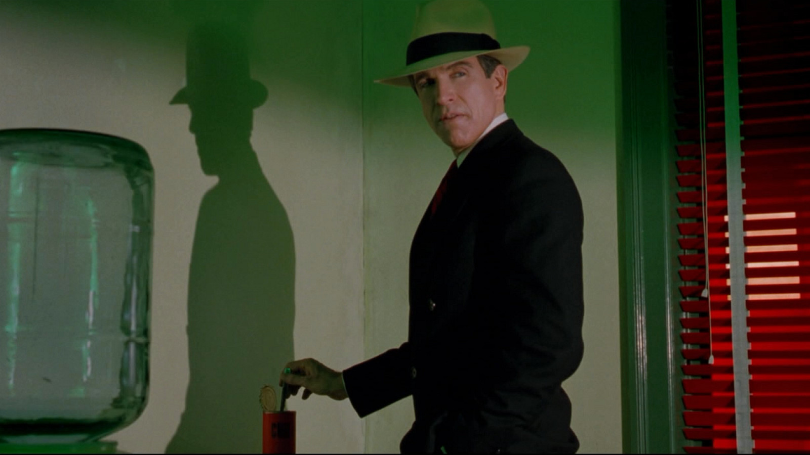 Dick Tracy was unlike any other movie made in 1990 — and any movie made today