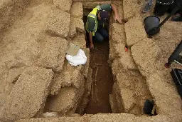 Ancient Graves Found in Gaza Strip