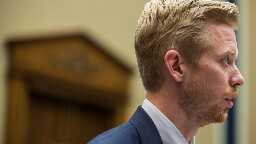 Reddit CEO Steve Huffman is fighting a losing battle against the site's moderators