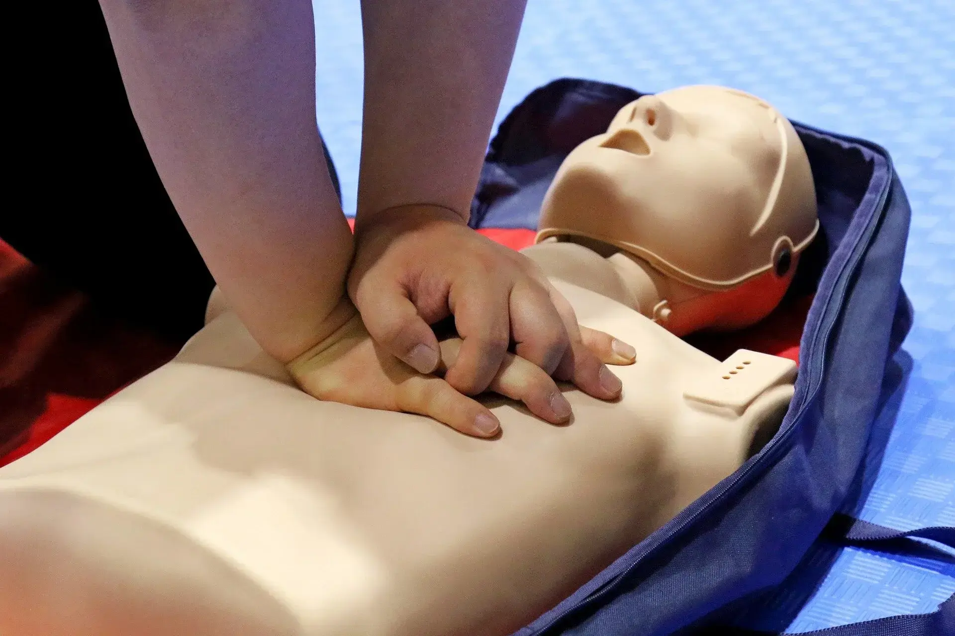 Women less likely than men to be given CPR in public places, research finds