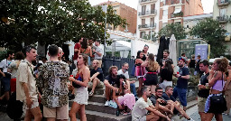 Barcelona plans to shut all holiday apartments by 2028