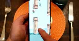 Mobile classic Flappy Bird comes back, immediately ruined by fact it is seemingly just a vehicle for blockchain nonsense with the original creator not involved